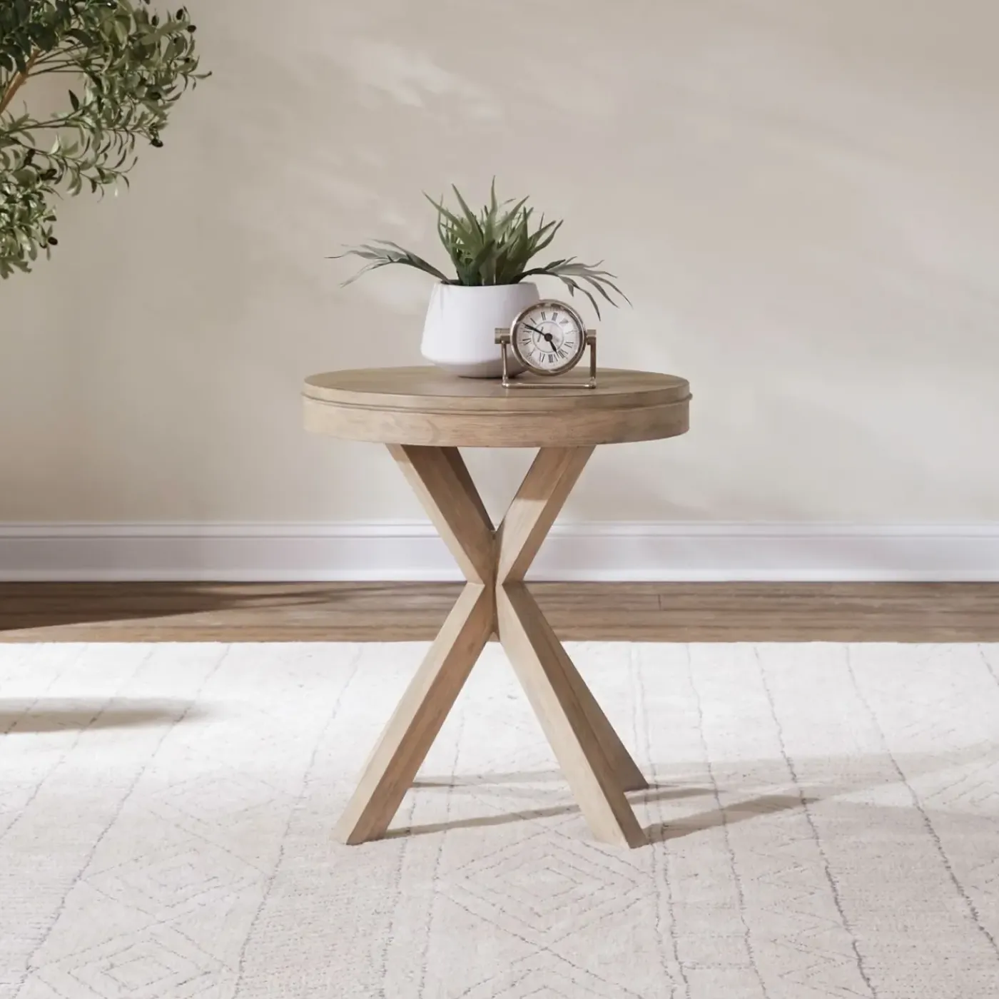 Outlet Brighton Round End Table Coffee & Cocktail Tables