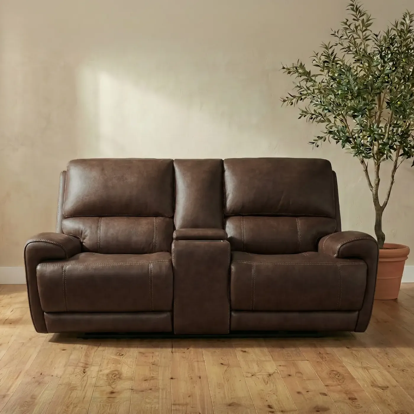 Outlet Memphis Power Loveseat with Console Loveseats