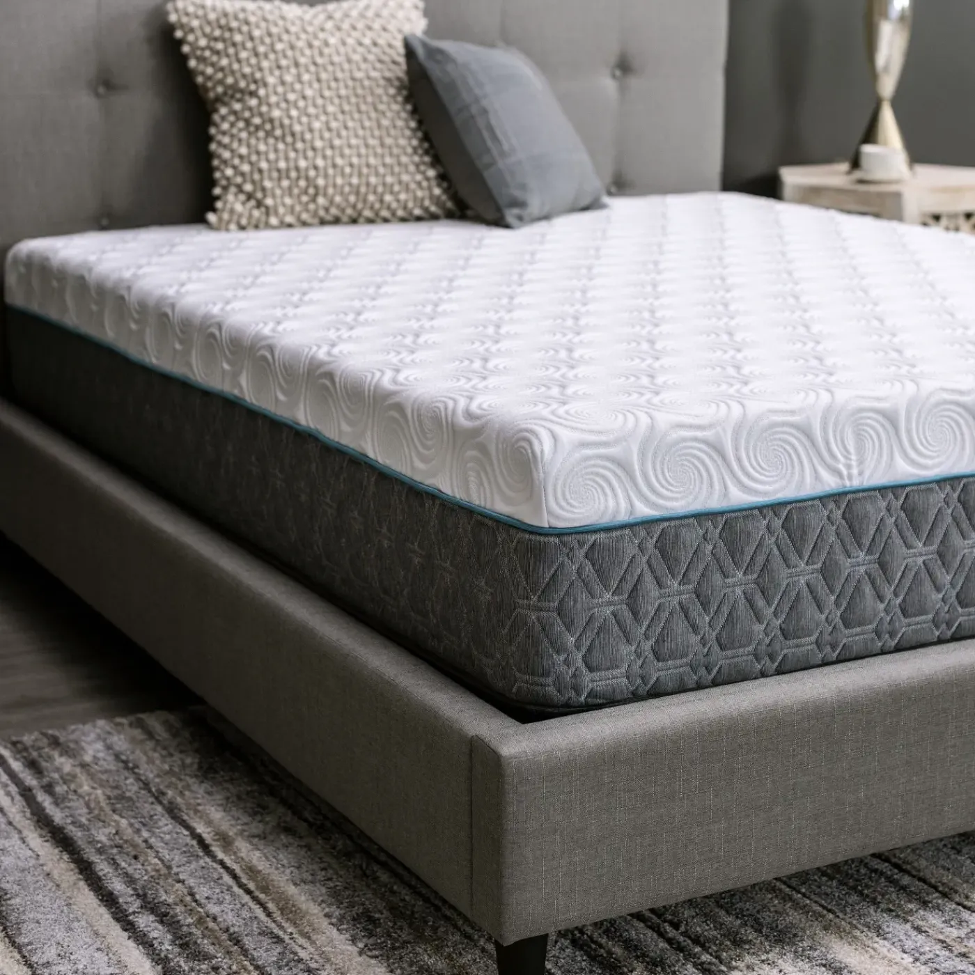 Outlet Pro Hybrid Firm California King Mattress California King Mattresses